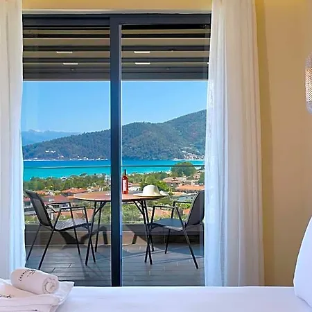 Brothers Seaview 4*